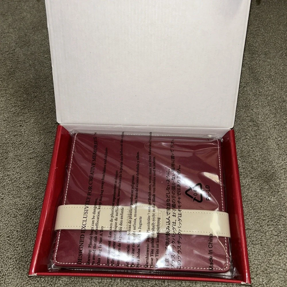 Creative Memories PICFOLIO MINUTES ALBUM Red/Tan Leatherette Holds 24 Photos NIB